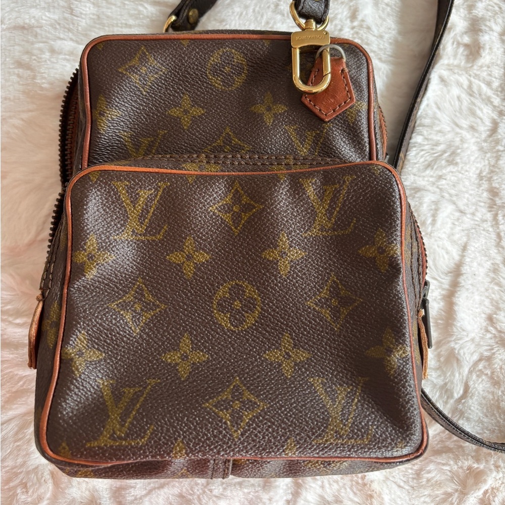 Louis Vuitton Amazone Monogrammed Bag